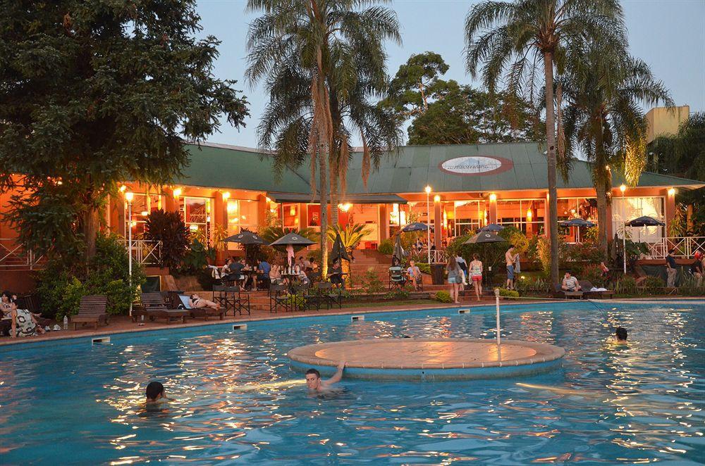 Iguazu Inn Hostel Puerto Iguazú Buitenkant foto