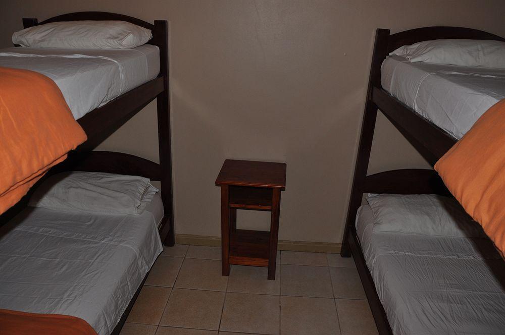 Iguazu Inn Hostel Puerto Iguazú Buitenkant foto