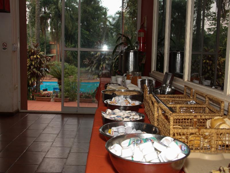 Iguazu Inn Hostel Puerto Iguazú Buitenkant foto